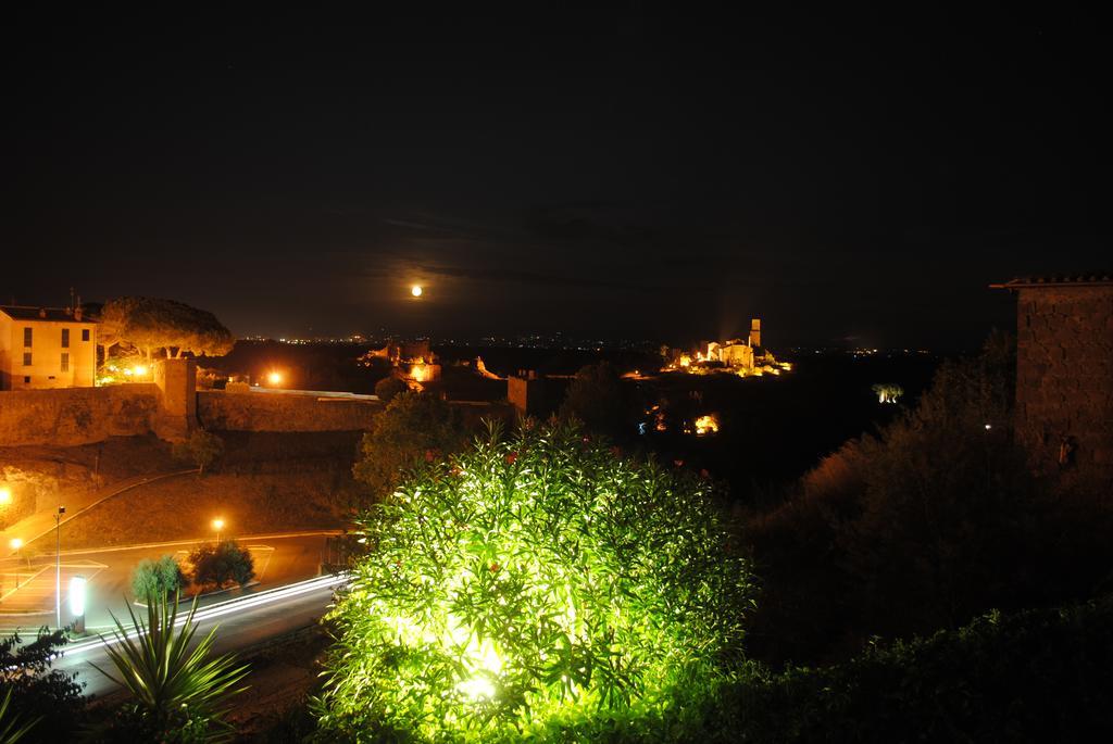 Hotel Tuscania Panoramico Exterior foto