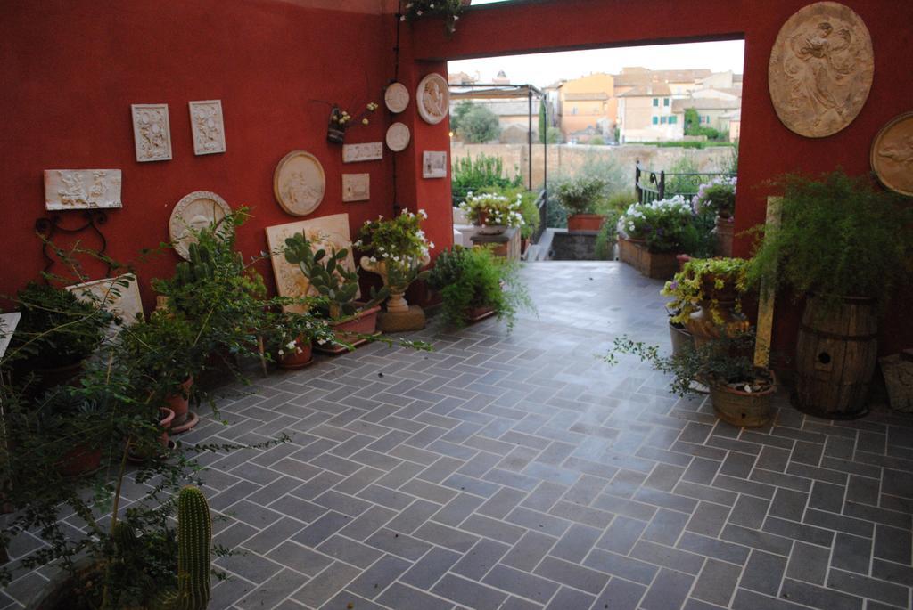 Hotel Tuscania Panoramico Exterior foto